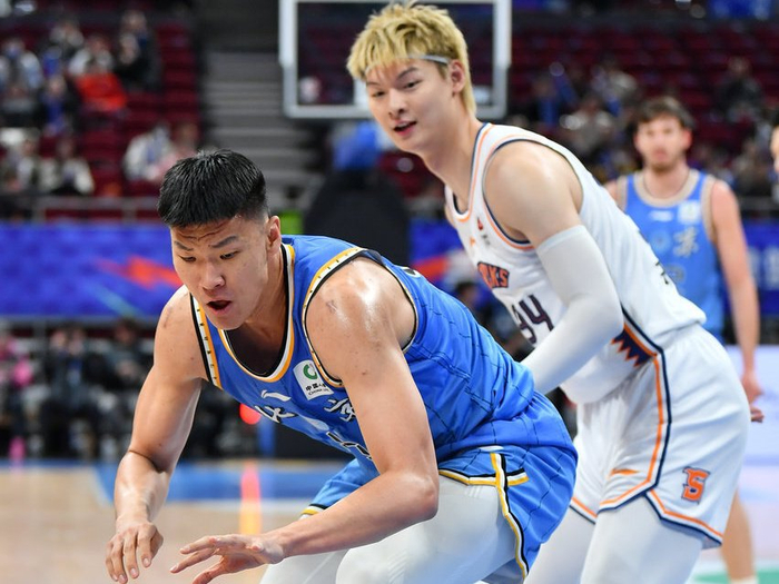 冲刺阶段浙江稠州备战CBA季后赛；造点机会细节曝光；管理层满意；医务组通报恢复的简单介绍