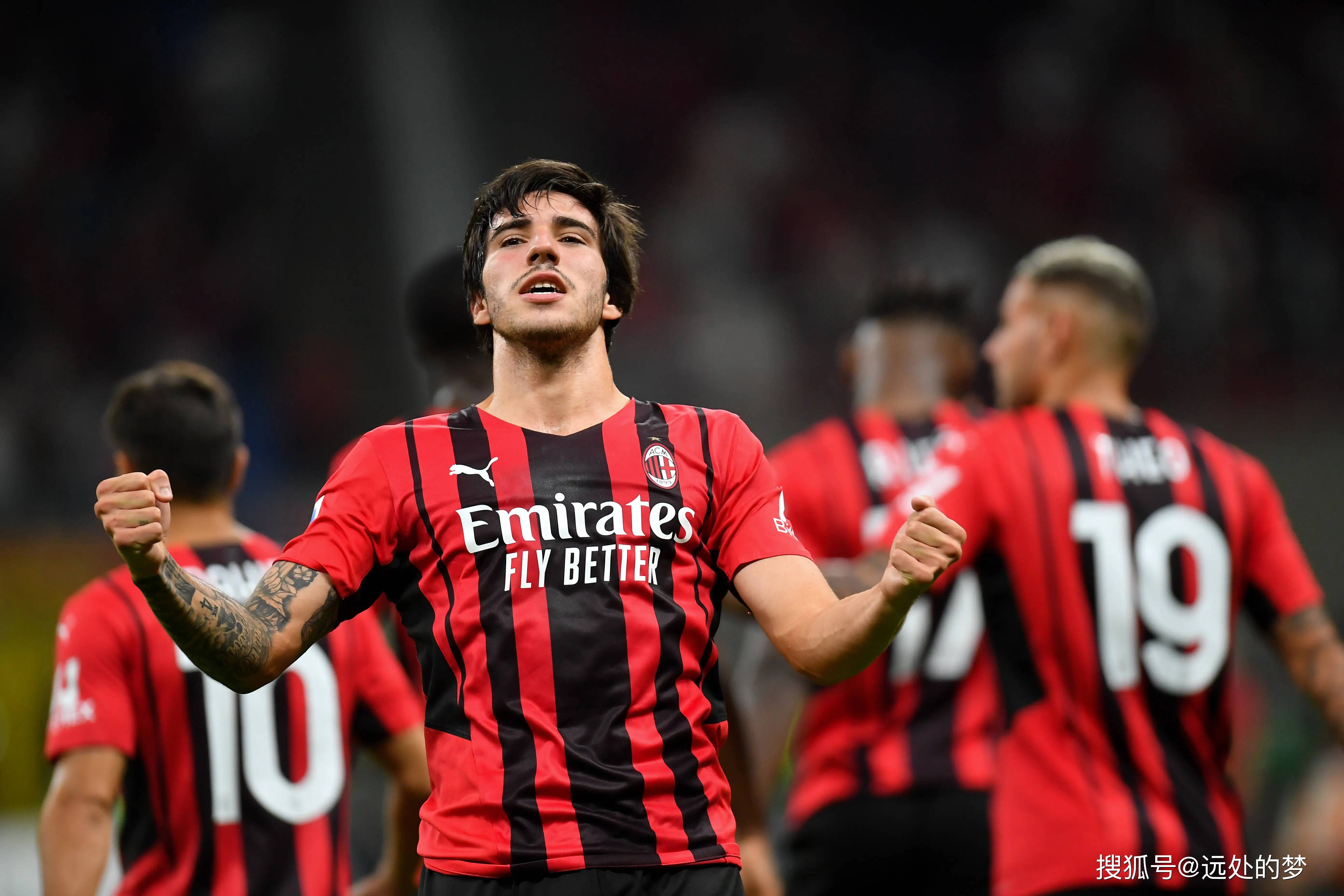 窗口期费耶诺德伤情更新:欧冠节点到来,震撼外界,数据趋势出现新变化(费耶诺德vsac米兰) 窗口期费耶诺德伤情更新:欧冠节点到来,震撼外界,数据趋势出现新变化(费耶诺德vsac米兰)