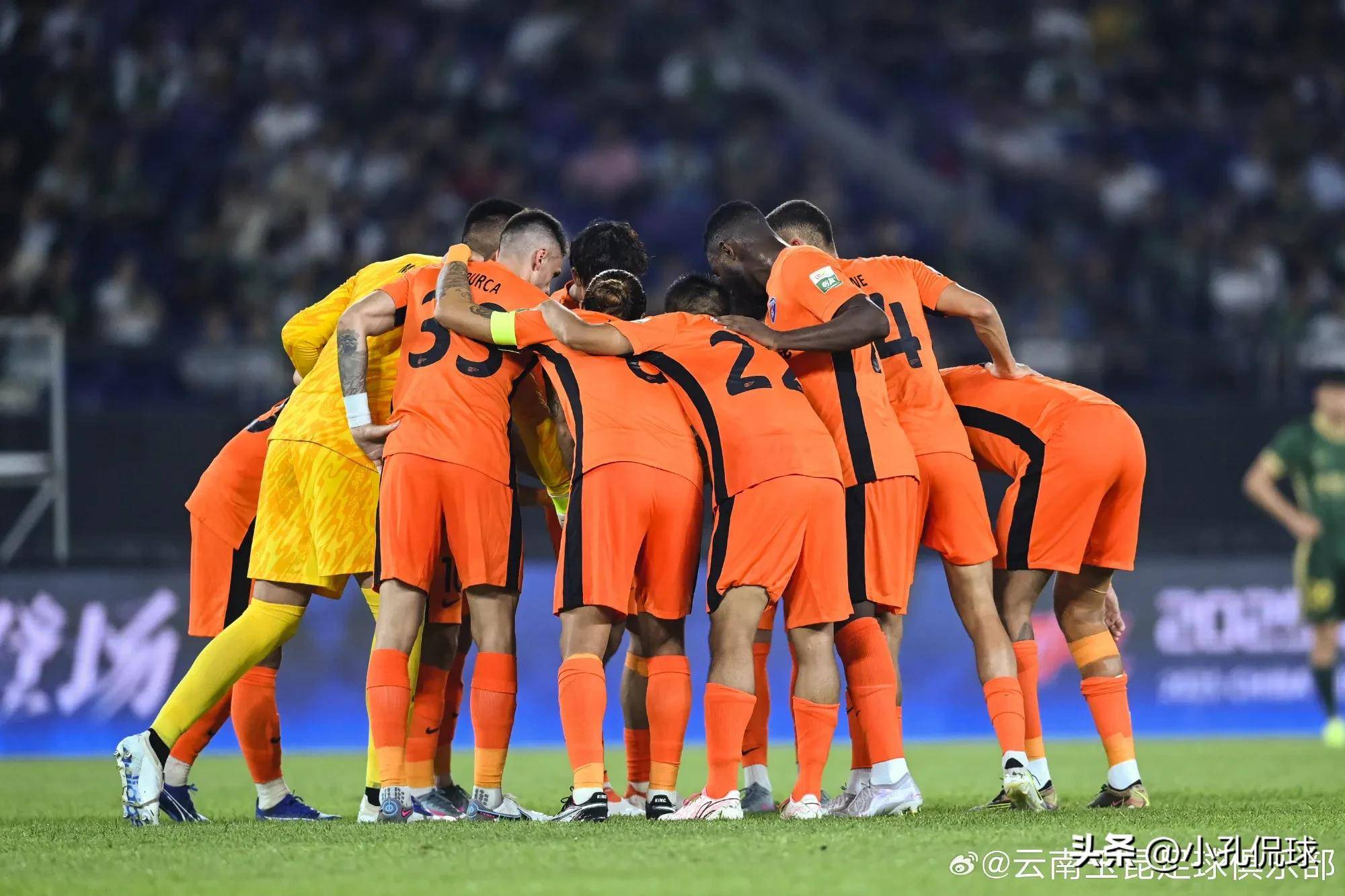 包含中超今晨再迎强敌；上海申花迎来里程碑；主帅态度——目标明确；纪律约束更严格的词条