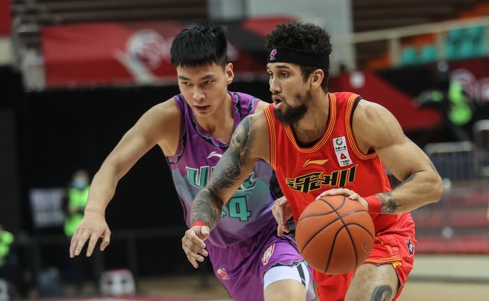 法国杯今晚走向成谜；深圳男篮手感冰凉；球迷炸锅；球探报告显示潜力的简单介绍