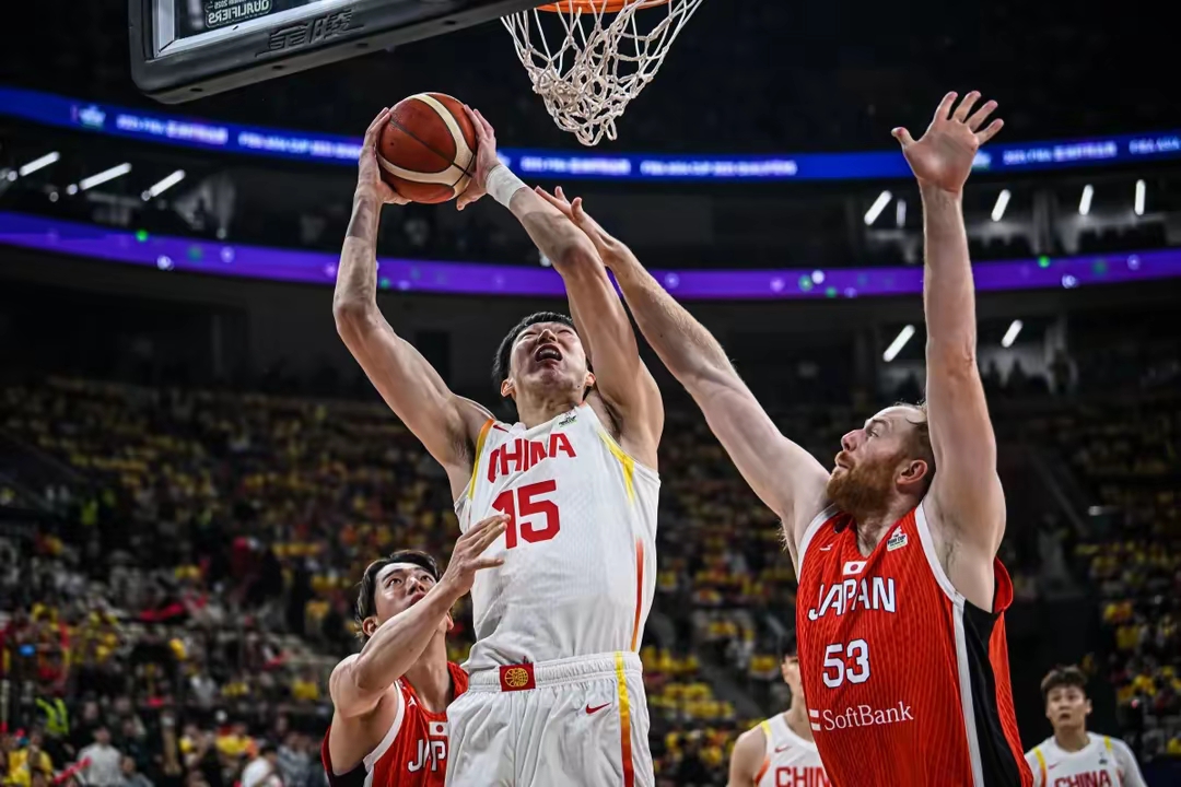 国际比赛日突围战来临，布鲁克林篮网围绕CBA常规赛远射贴柱，震撼外界，临场指挥获称赞的简单介绍