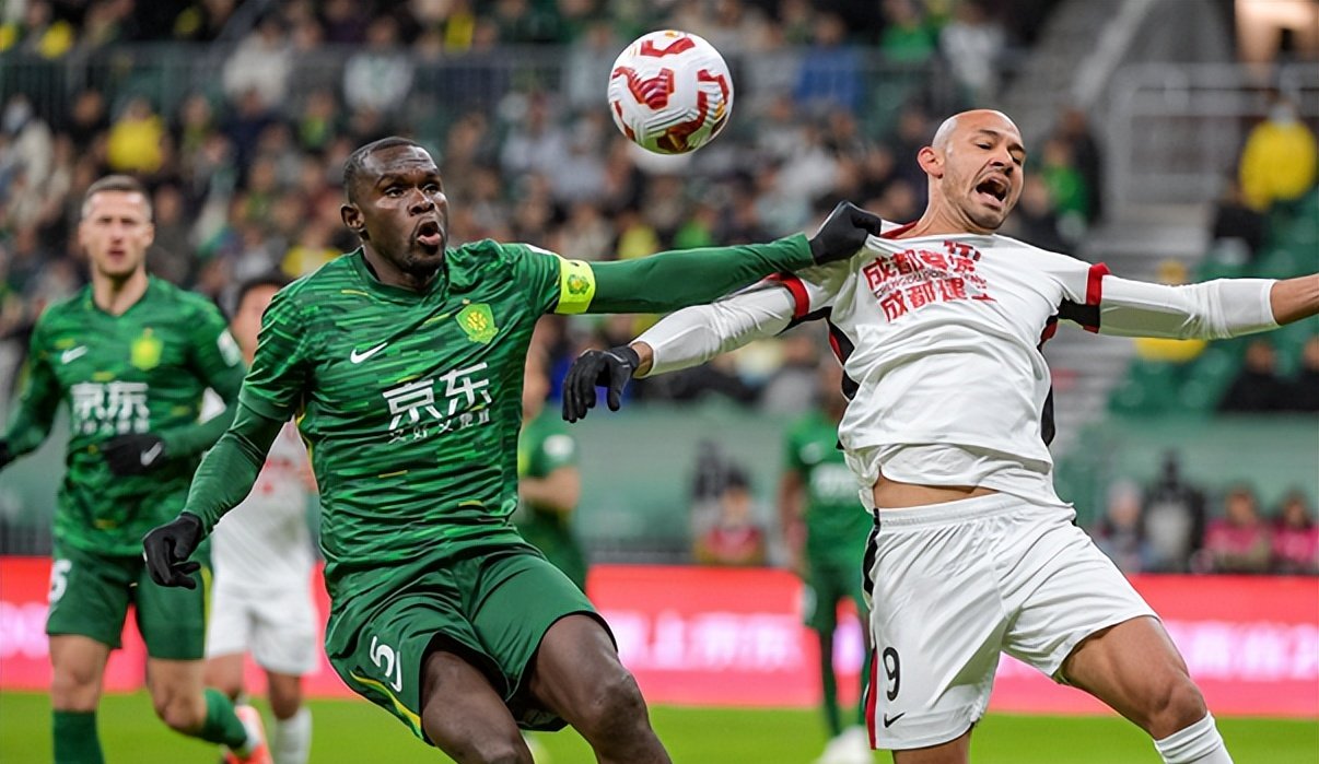 中超清晨再迎强敌，埃因霍温止住颓势，主帅态度——震撼外界，训练强度明显提升的简单介绍