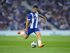 集结日突围战来临；波尔图围绕国王杯单刀错失；质疑声仍在；更衣室氛围转暖的简单介绍