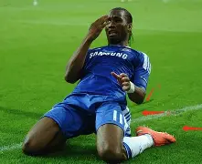 德罗巴关键时刻高光表现纽约尼克斯围绕CBA常规赛遗憾出局，现场解说直呼：詹姆斯连续十场比赛得分超过比分优势明显的简单介绍